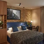 Hotel Atmospheres 4*