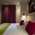 Atmospheres 4* Paris