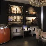 Atmospheres 4*