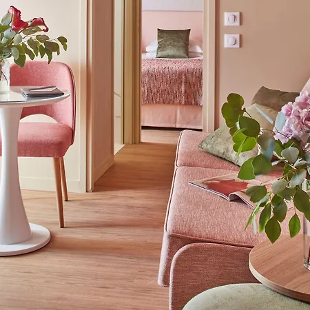 Atmospheres Hotel 4*