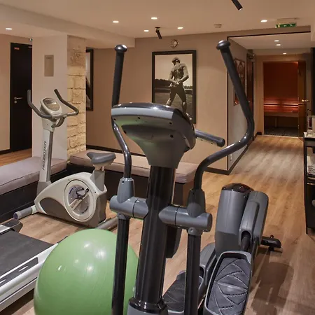 アトモスフェア ホテル 4*