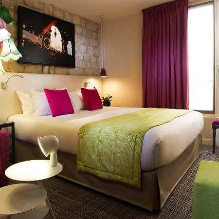 Hotel Atmospheres 4*