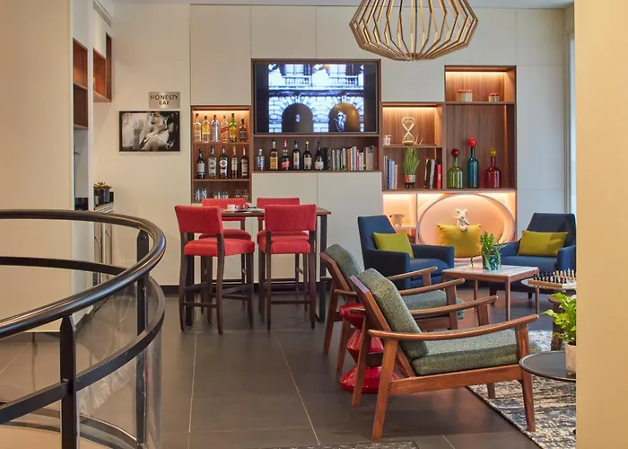 ホテル アトモスフェア 4*