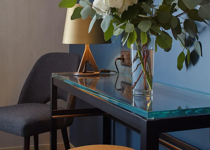 Hotel Atmospheres 4*