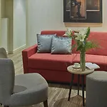 앳모스피어 호텔 4*